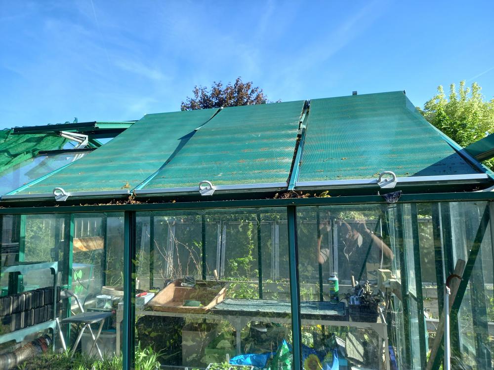 Shade your greenhouse Best in Horticulture